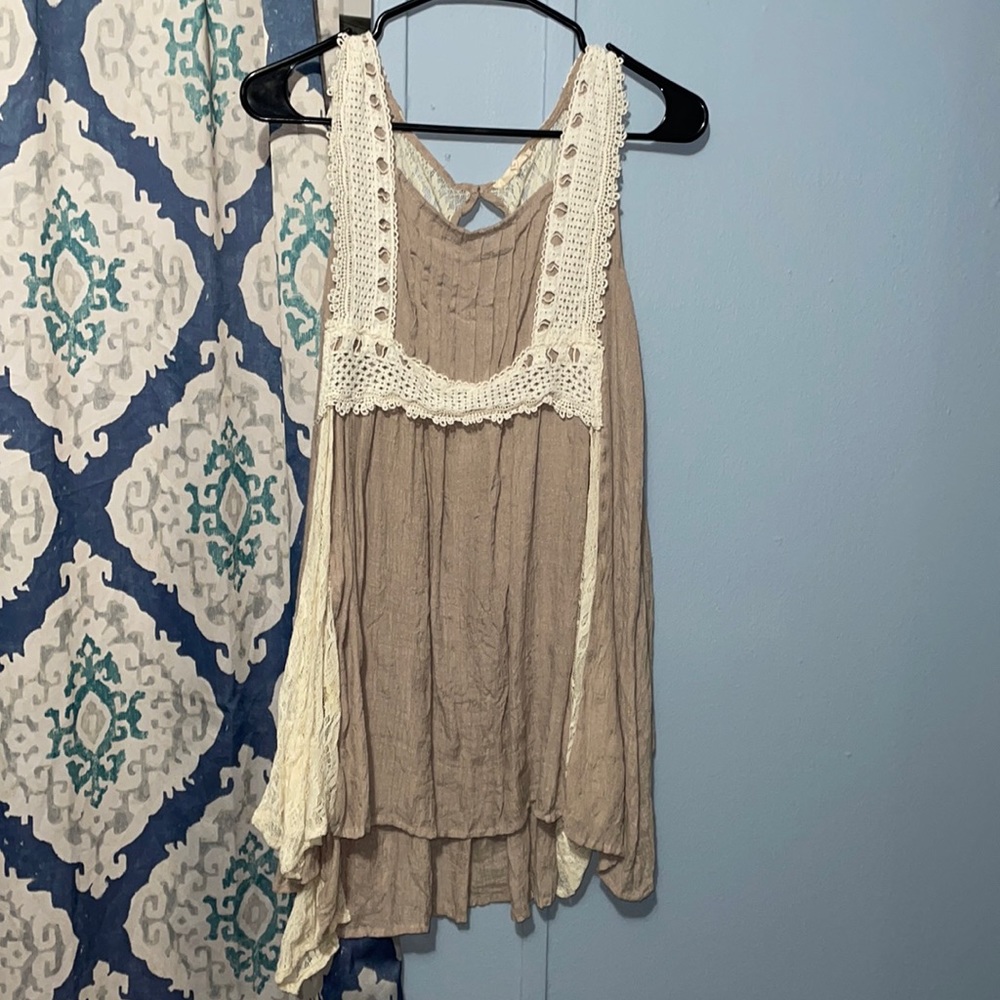 Size large boutique shirt